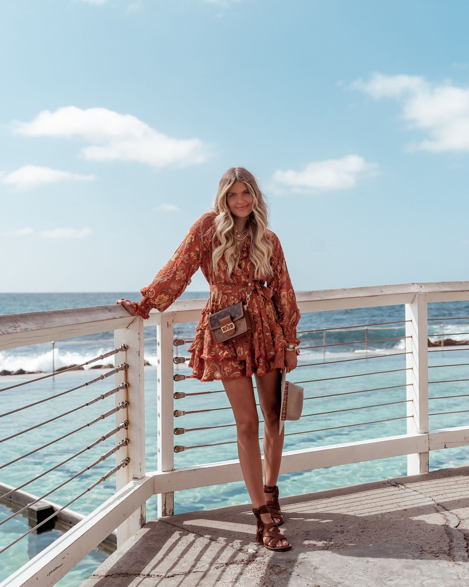 SPELL DRESS E L E F F E C T